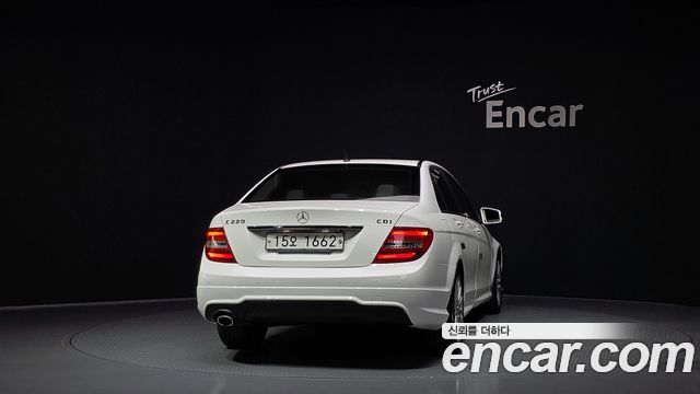 Mercedes-Benz C-Class 2014 — photo 4