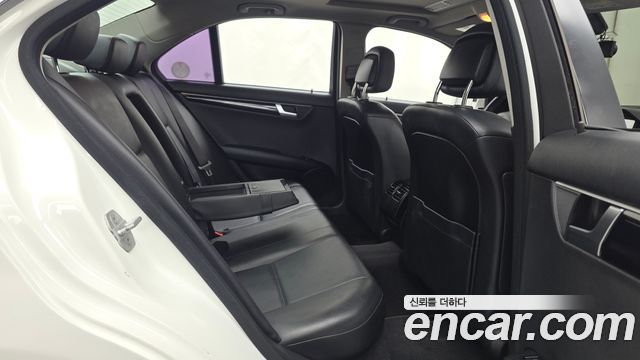 Mercedes-Benz C-Class 2014 — photo 12