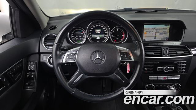 Mercedes-Benz C-Class 2014 — photo 13