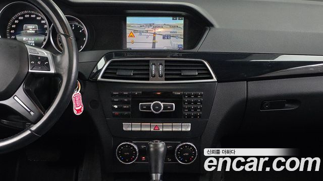 Mercedes-Benz C-Class 2014 — photo 14