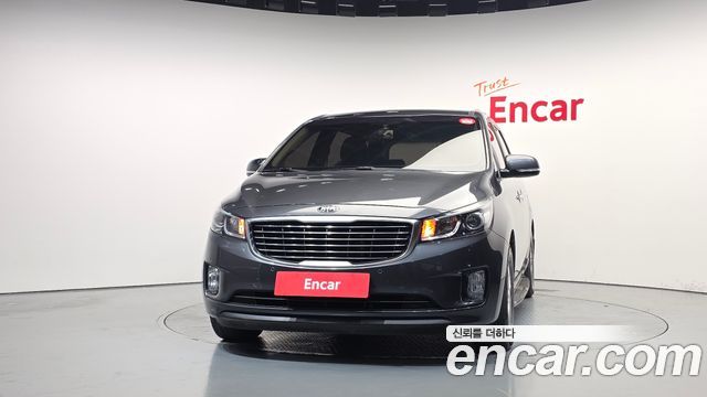 Kia Canival 2016 — photo 3