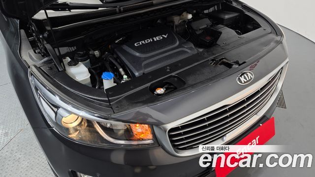 Kia Canival 2016 — photo 6