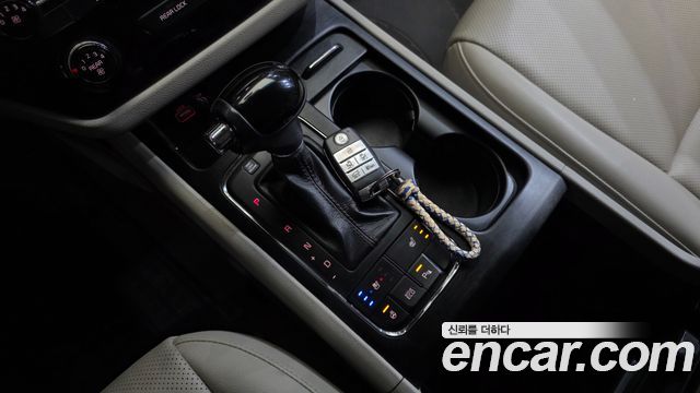 Kia Canival 2016 — photo 12