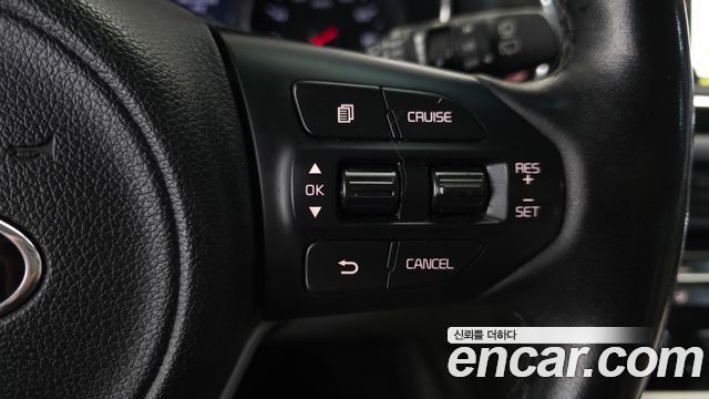 Kia Canival 2016 — photo 24