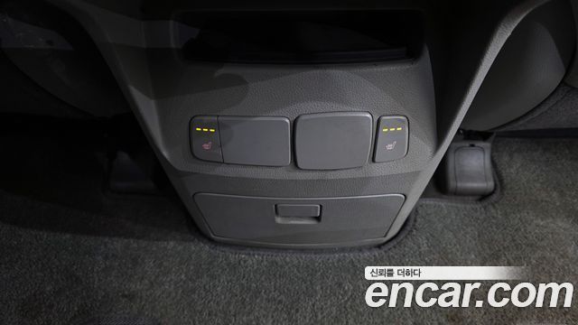 Kia Canival 2016 — photo 25