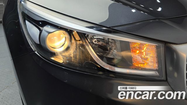 Kia Canival 2016 — photo 8