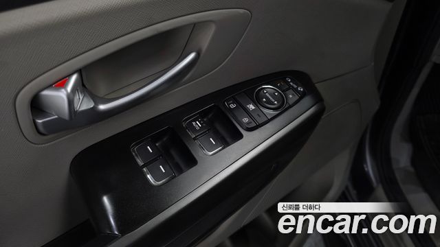Kia Canival 2016 — photo 27