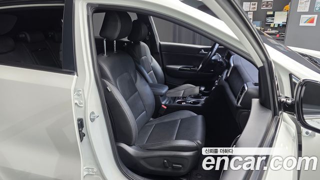 Kia Sportage 2019 — photo 12