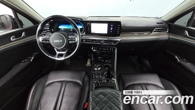 Kia K5 2022 — photo 10