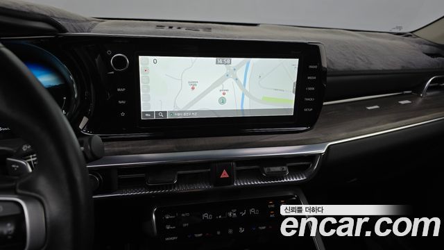 Kia K5 2022 — photo 18