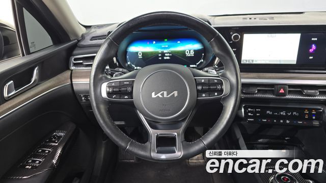 Kia K5 2022 — photo 19