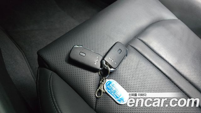 Kia K5 2022 — photo 21