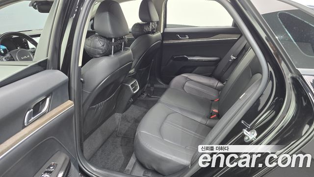 Kia K5 2022 — photo 24
