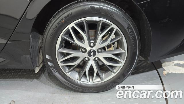 Kia K5 2022 — photo 7