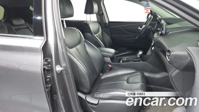 Hyundai Santafe 2019 — photo 11