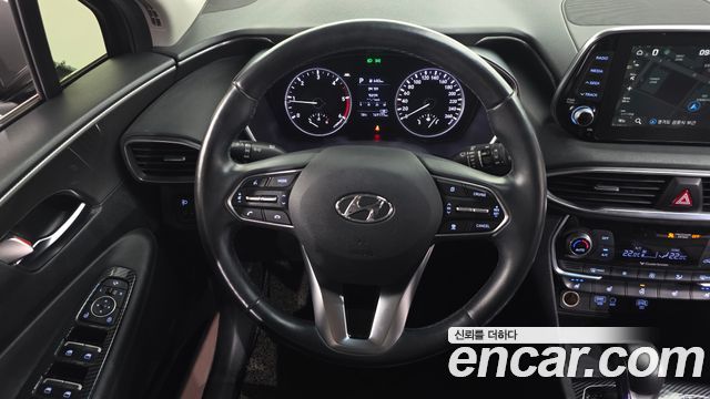Hyundai Santafe 2019 — photo 13