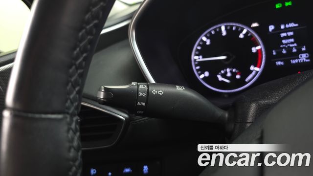 Hyundai Santafe 2019 — photo 17