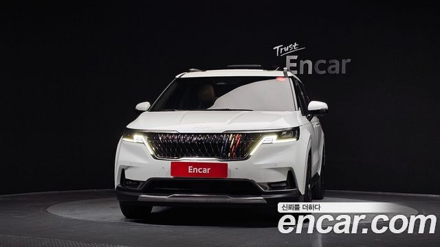 Kia Canival 2023 — photo 3