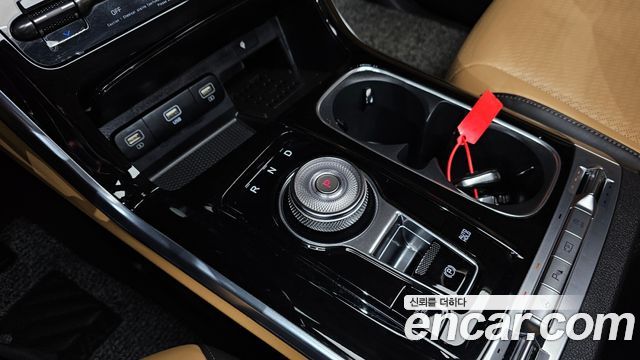Kia Canival 2023 — photo 12