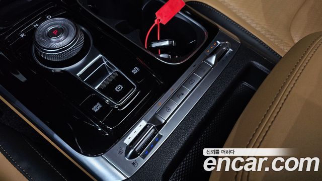 Kia Canival 2023 — photo 25