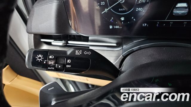 Kia Canival 2023 — photo 32