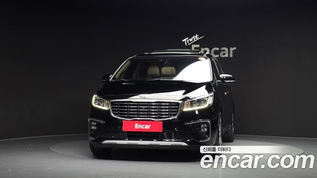 Kia Canival 2019 — photo 3
