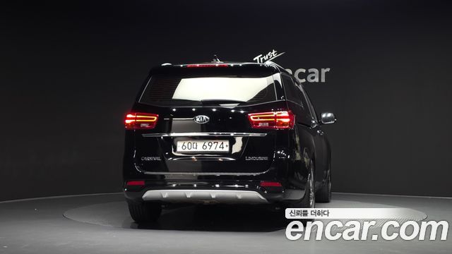 Kia Canival 2019 — photo 4