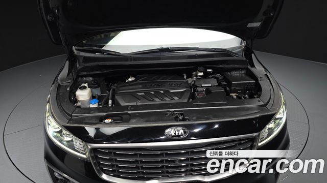 Kia Canival 2019 — photo 6