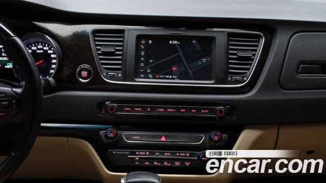 Kia Canival 2019 — photo 20