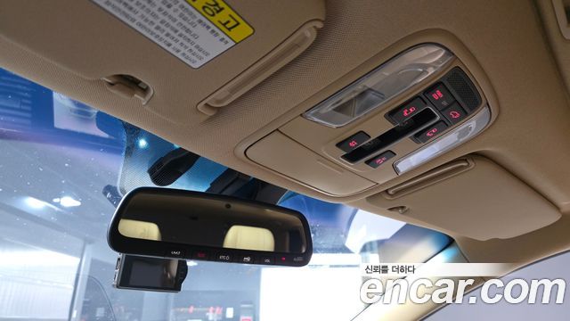 Kia Canival 2019 — photo 26