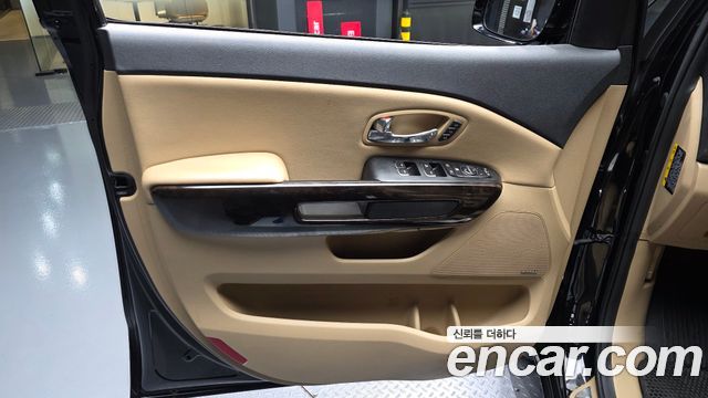 Kia Canival 2019 — photo 14