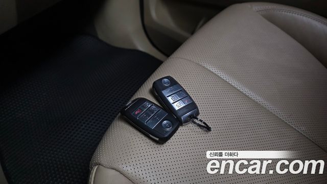 Kia Canival 2019 — photo 29