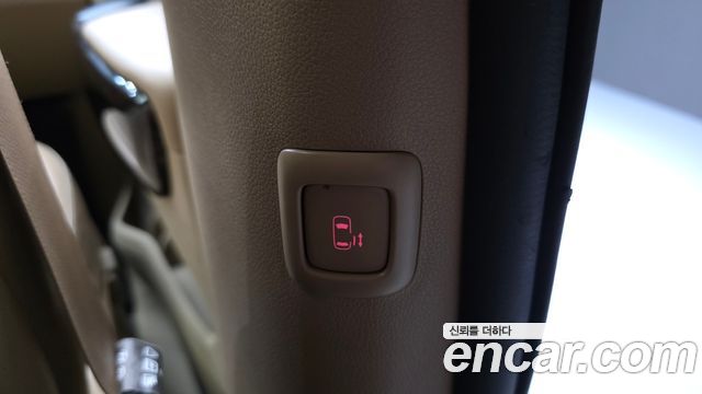 Kia Canival 2019 — photo 31
