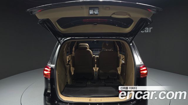 Kia Canival 2019 — photo 33