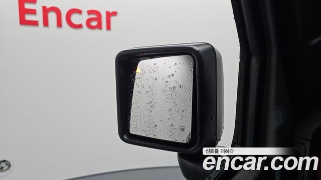 Jeep Wrangler 2021 — photo 27
