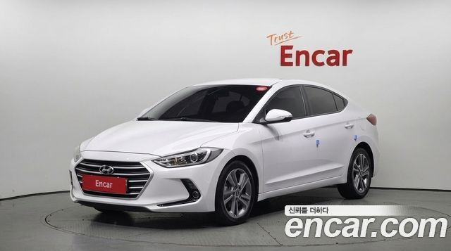 Hyundai AVANTE 2018 — photo 1