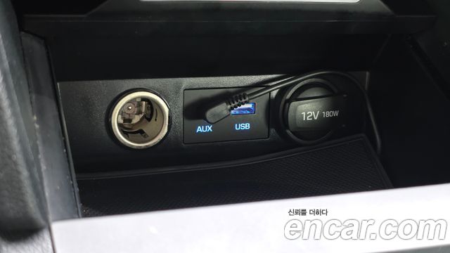 Hyundai AVANTE 2018 — photo 26