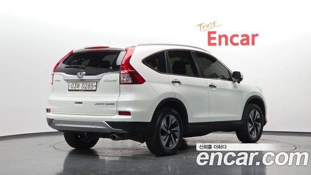 Honda CR-V 2016 — photo 2