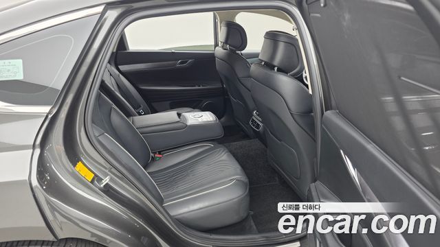 Genesis G80 2022 — photo 12