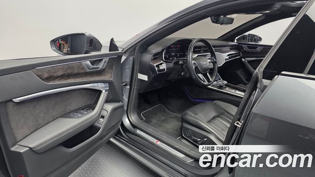 Audi A7 2020 — photo 13