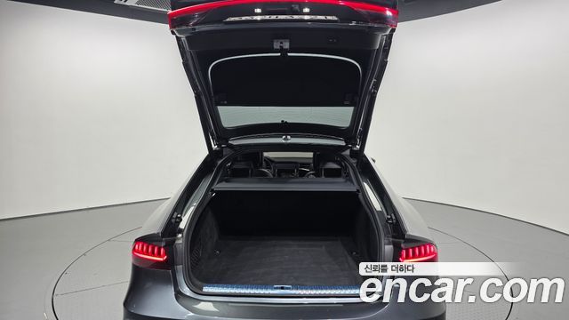 Audi A7 2020 — photo 26