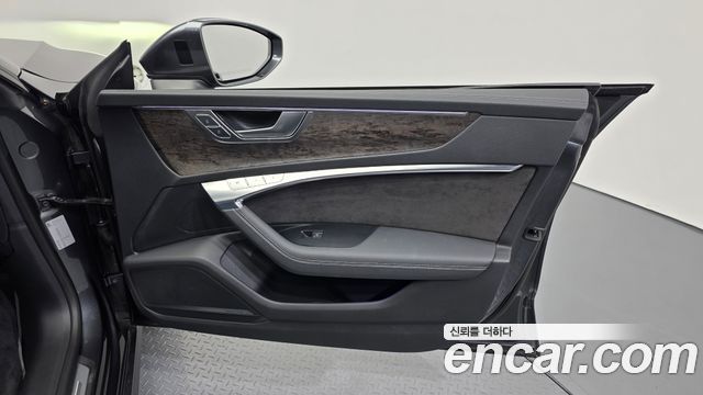 Audi A7 2020 — photo 15