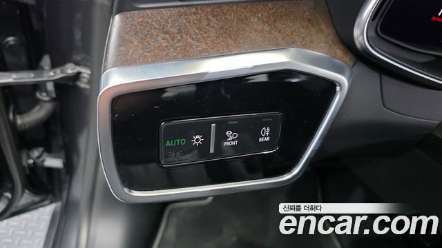 Audi A7 2020 — photo 31