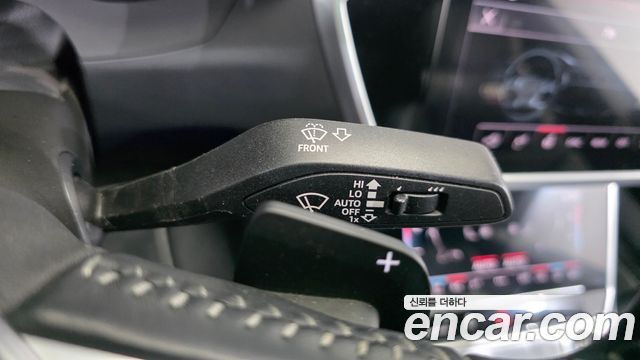 Audi A7 2020 — photo 32