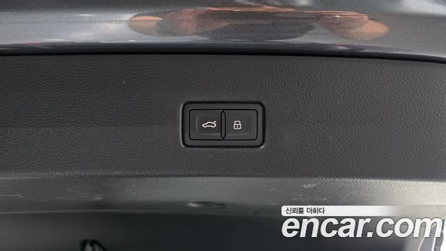 Audi A7 2020 — photo 36