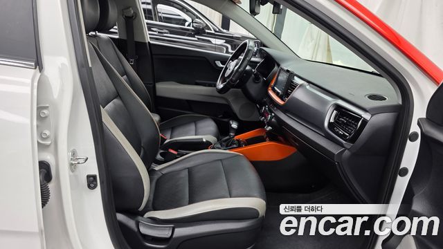 Kia Stonic 2019 — photo 11