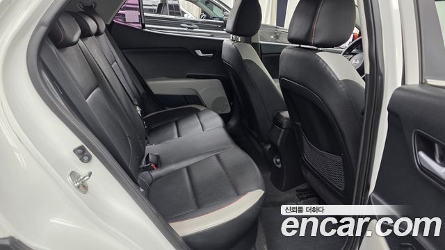 Kia Stonic 2019 — photo 12