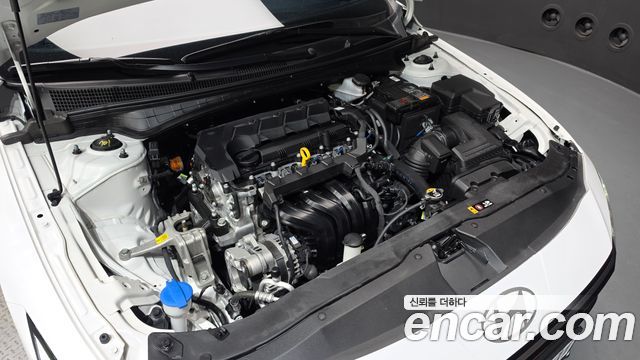 Hyundai AVANTE 2025 — photo 6