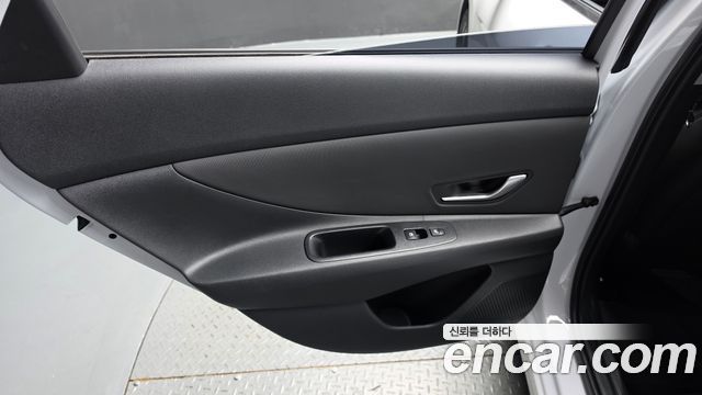 Hyundai AVANTE 2025 — photo 15