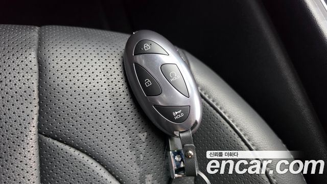 Hyundai AVANTE 2025 — photo 28